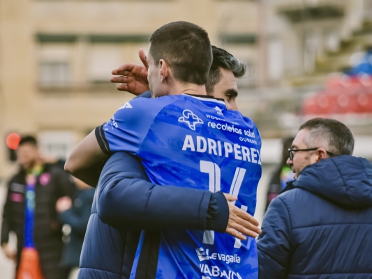 Adri Pérez — Ourense CF, AD Mérida, Primera RFEF