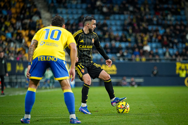 Cádiz CF - Real Zaragoza (J29 LaLiga Hypermotion) — LaLiga Hypermotion — Rober González, Real Zaragoza, LaLiga Hypermotion