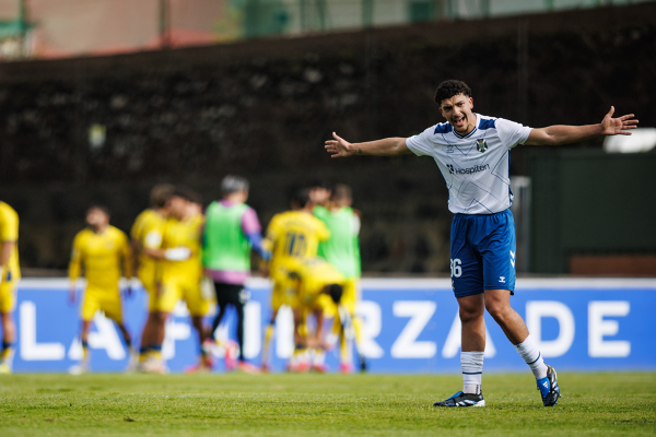 Segunda RFEF — Yerover Gómez, C.D Tenerife B, U.D Las Palmas Atlético