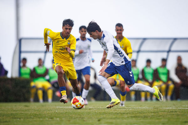 Segunda RFEF — Dani Fernández, Jerobe Cáceres, C.D Tenerife B