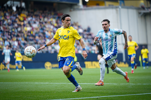 Cádiz CF - Málaga CF (J31 LaLiga Hypermotion) — Cadiz CF — Isaac carcelen, Cadiz CF, LaLiga Hypermotion