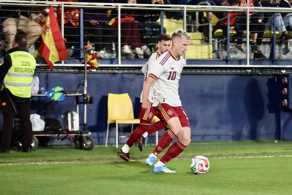 seleccion española de futbol — seleccion española de futbol, Dani Olmo