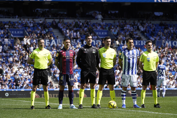 Mikel Oyarzabal — Real Sociedad, Levante UD
