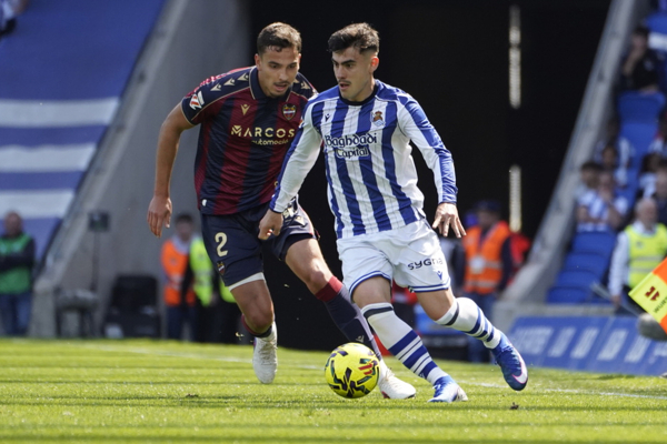 Ander Barrenetxea — Real Sociedad, Levante UD