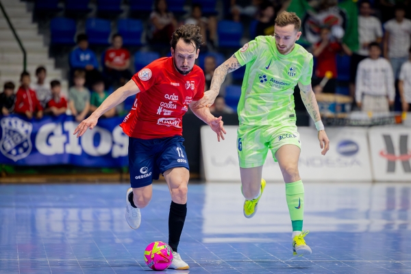 Osasuna Magna — Osasuna Magna, Fcbarcelona, Linhares