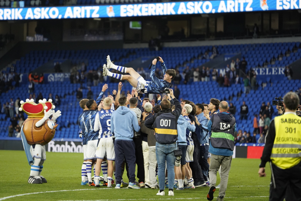 Real Sociedad — Aritz Elustondo, Real Sociedad