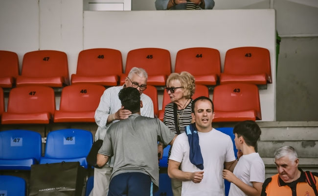 Afición Ourense CF — Ourense CF, CD Tenerife, Primera RFEF