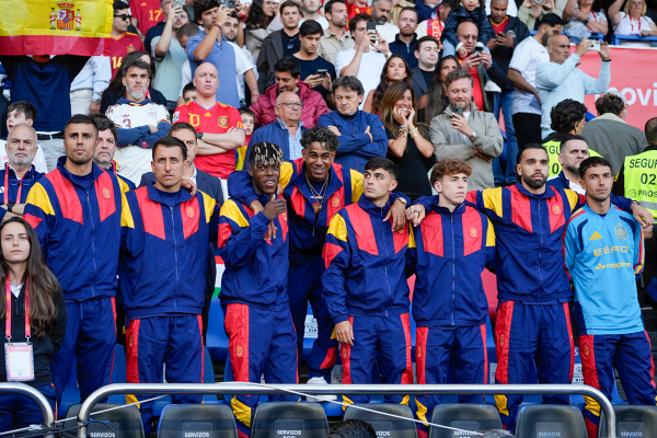 España - Irak | Partido Preparación Mundial 2026 — Pedri — Lamine Yamal, Rodrigo Hernández, Mikel Oyarzabal