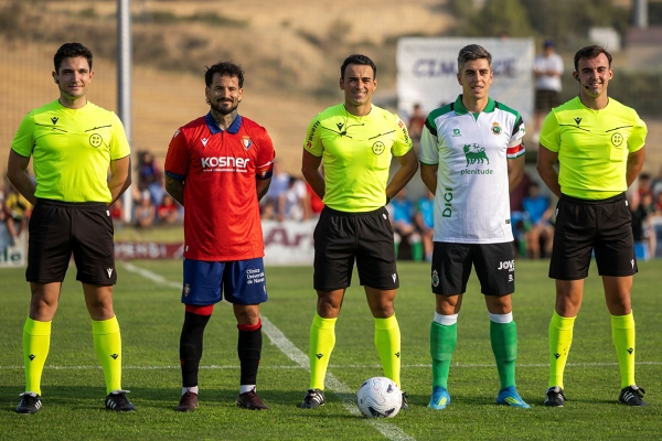 Club Atlético Osasuna — Club Atlético Osasuna, Racing de Santander