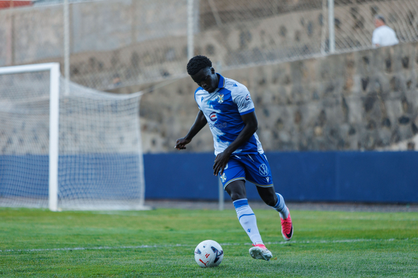 C.D Laguna — Gomis, C.D Tenerife, C.D Laguna