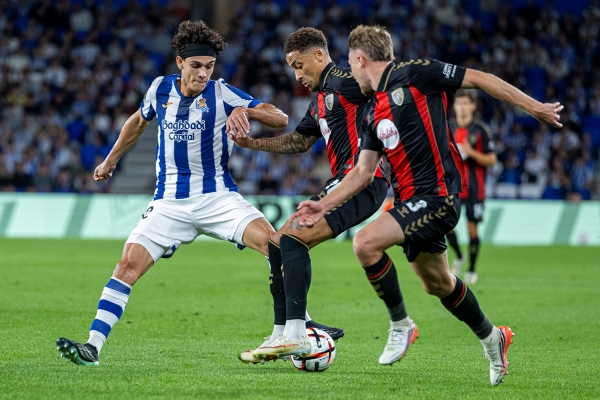 Jornada 1º UEFA Europa League Real Sociedad 1-2 AFC Bournemouth — Hector Fort, Marcus Tavernier, Truffert