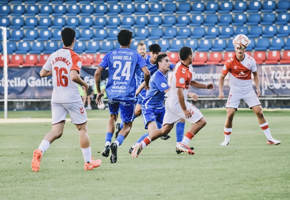 2ªRFEF J3 Ourense CF 0-2 Eibar B — Álex Lorenzo, Manu De La Fuente, Ourense CF