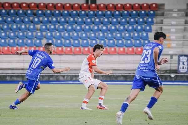 2ªRFEF J3 Ourense CF 0-2 Eibar B — Markitos Alonso, Iker Punzano, Ourense CF