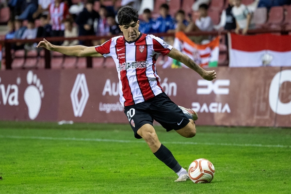 Logroñés 1-1 Pontevedra J4 1RFEF — Anai Morales