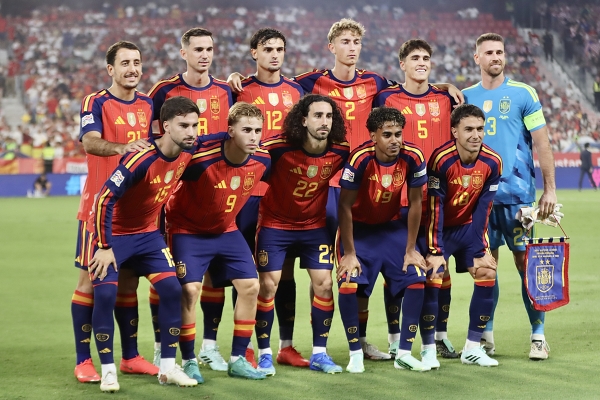 Alex Baena — Fermin Lopez, Unai Simon, seleccion española de futbol
